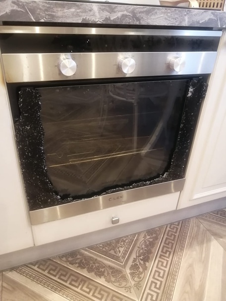 Разбитые стекла духового шкафа